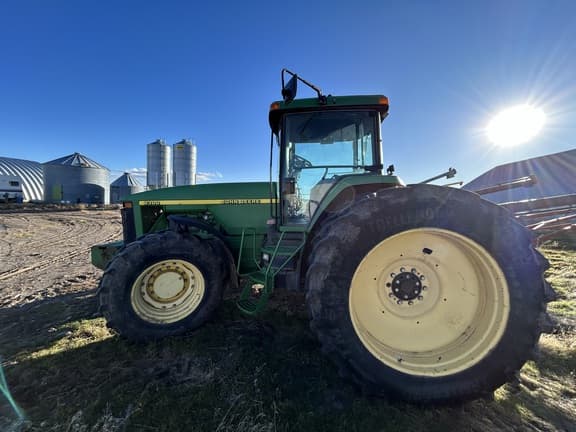 Image of John Deere 8300 equipment image 3