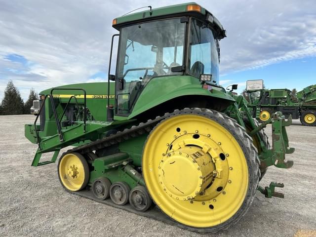 Image of John Deere 8300T equipment image 2