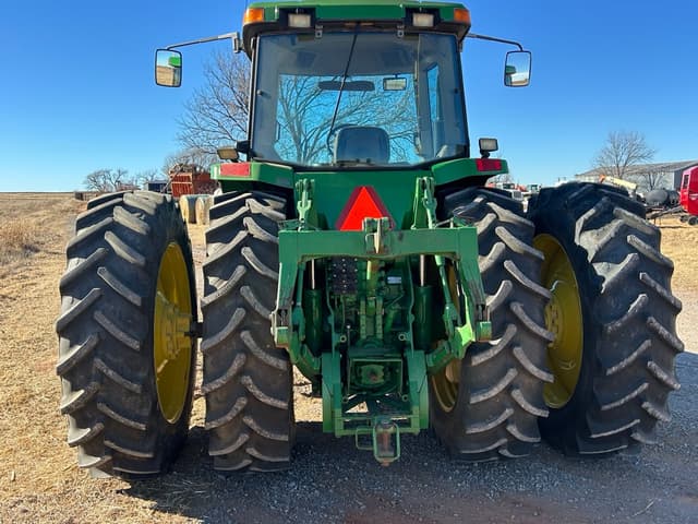 Image of John Deere 8400 equipment image 4