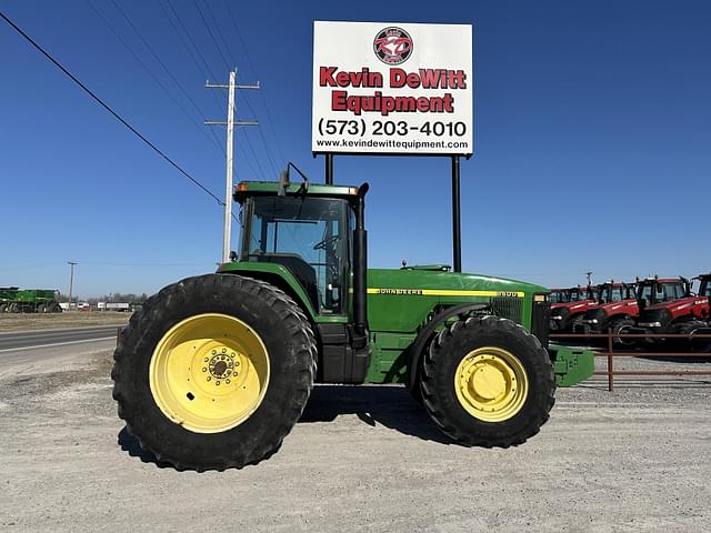 Image of John Deere 8400 equipment image 1