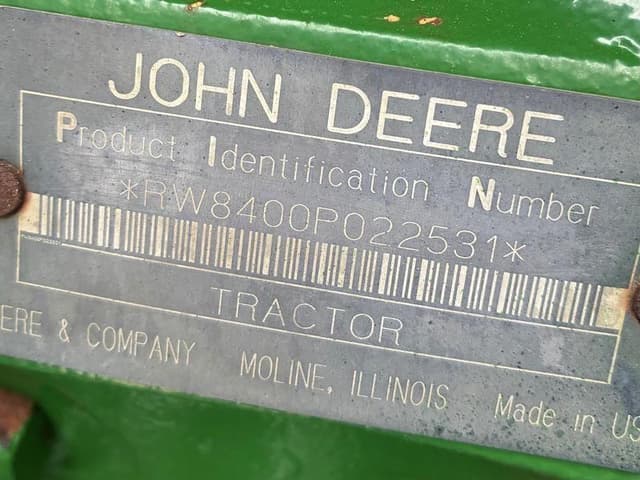 Image of John Deere 8400 equipment image 1