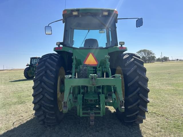 Image of John Deere 8400 equipment image 3