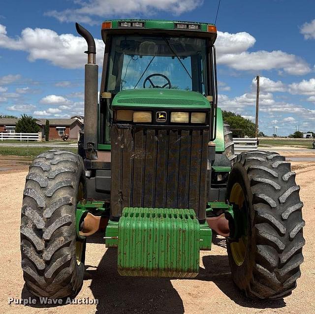 Image of John Deere 8400 equipment image 1