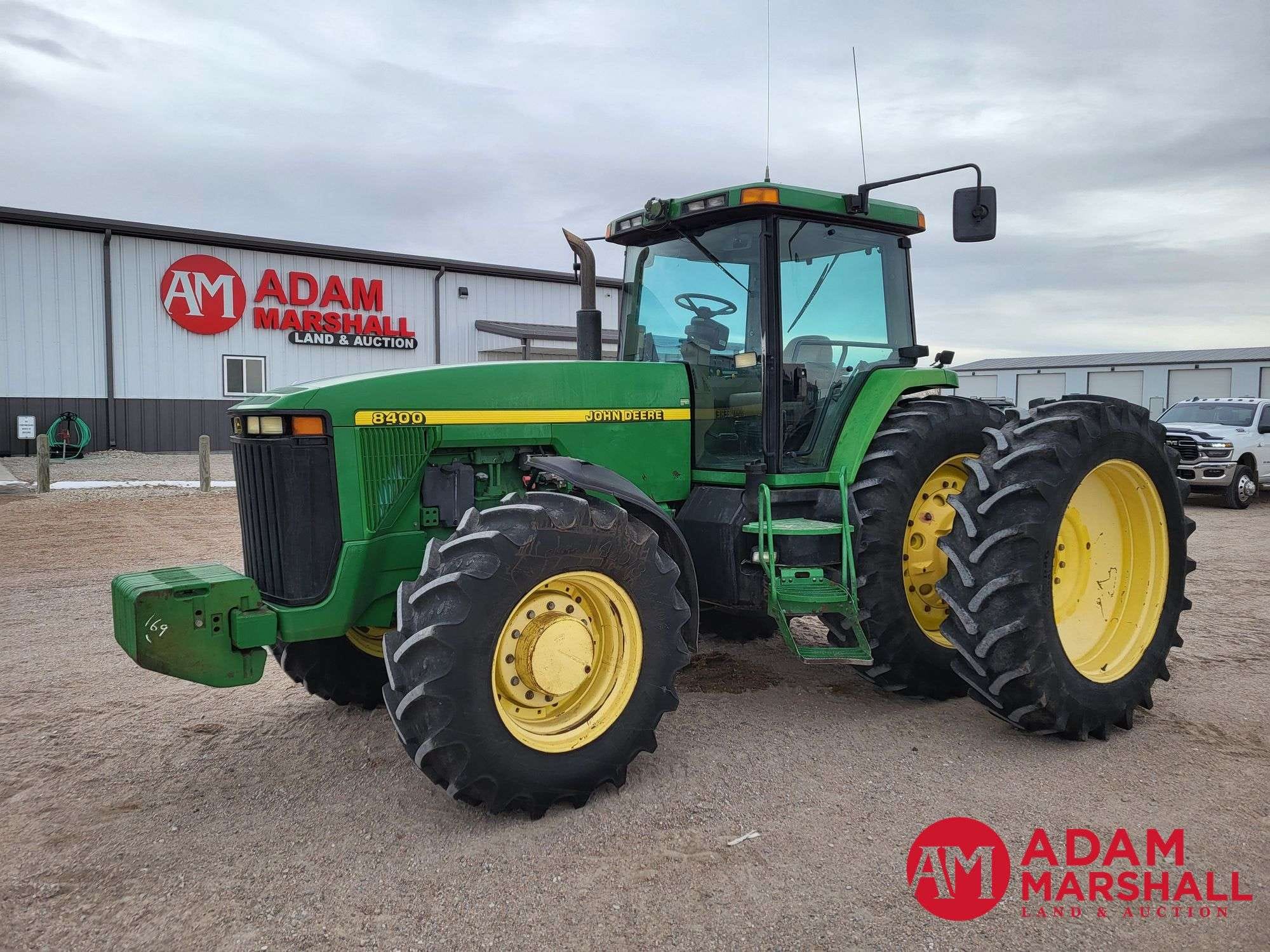 1998 John Deere 8400 Equipment Image0