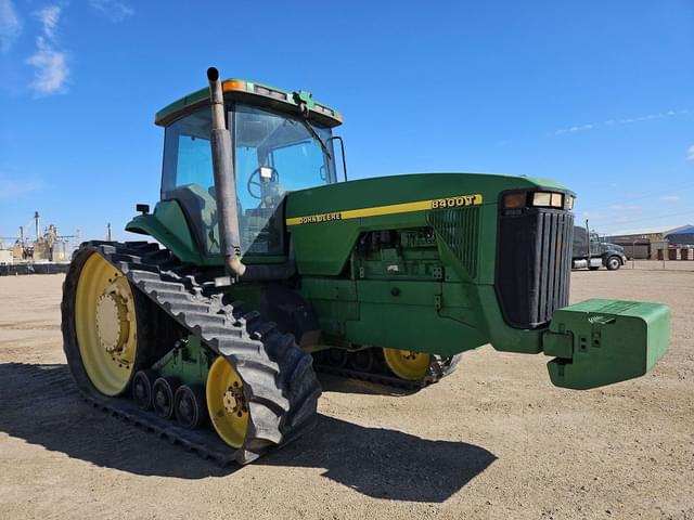 Image of John Deere 8400T equipment image 2