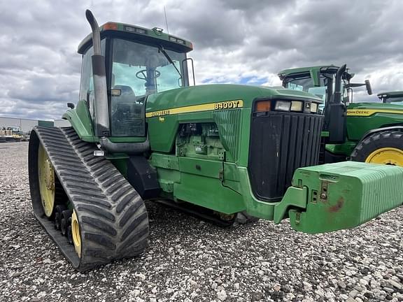 Image of John Deere 8400T equipment image 2