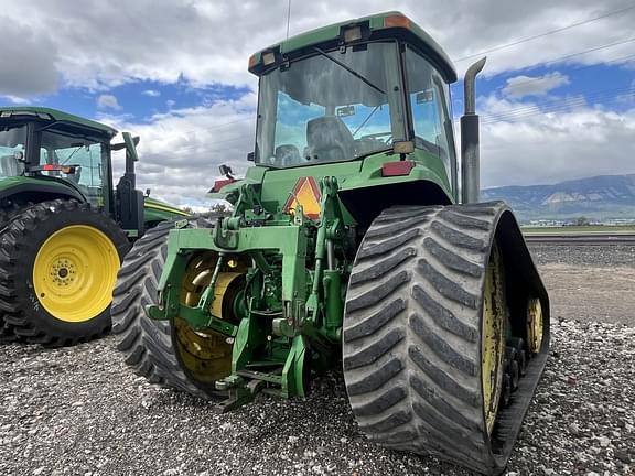 Image of John Deere 8400T equipment image 3