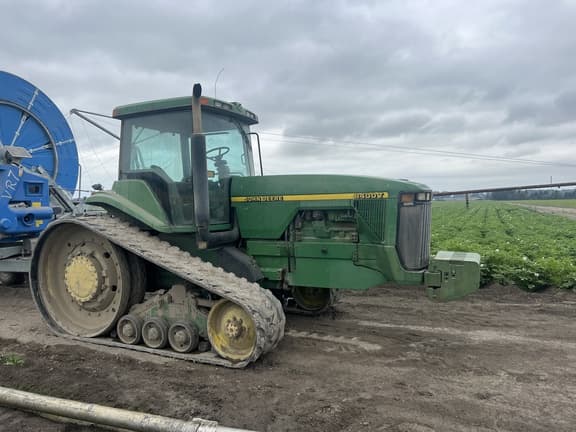 Image of John Deere 8400T equipment image 4