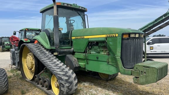 Image of John Deere 8400T equipment image 3