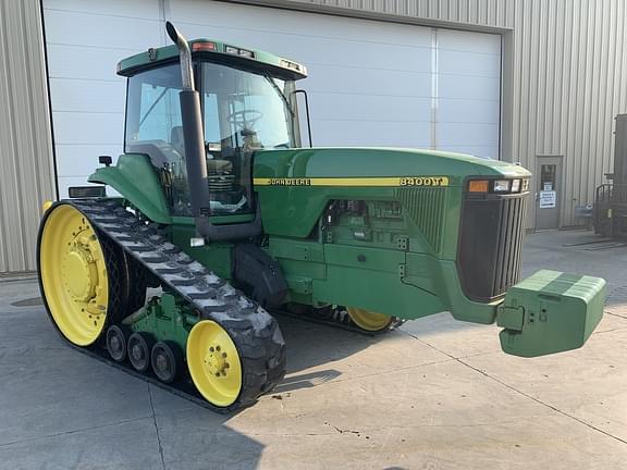 Image of John Deere 8400T Primary image