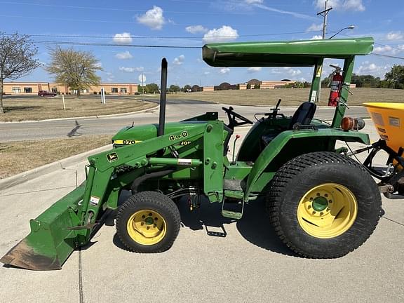 Image of John Deere 870 equipment image 1