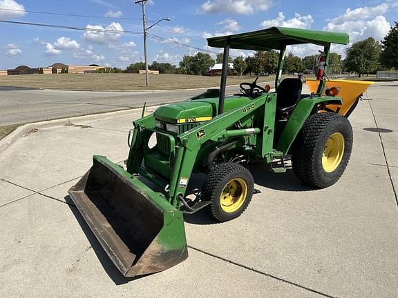 Image of John Deere 870 Primary image