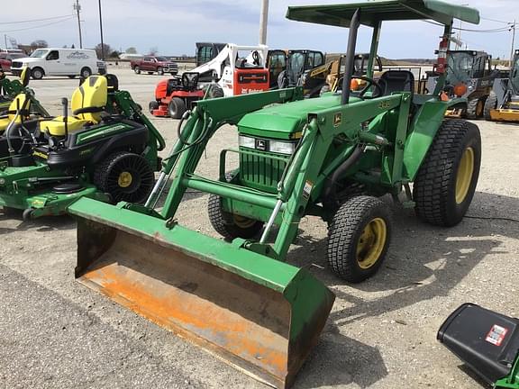 Image of John Deere 870 Primary image