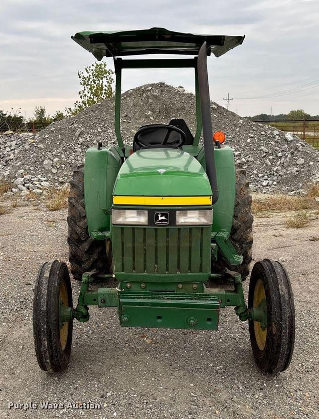 Image of John Deere 870 equipment image 1