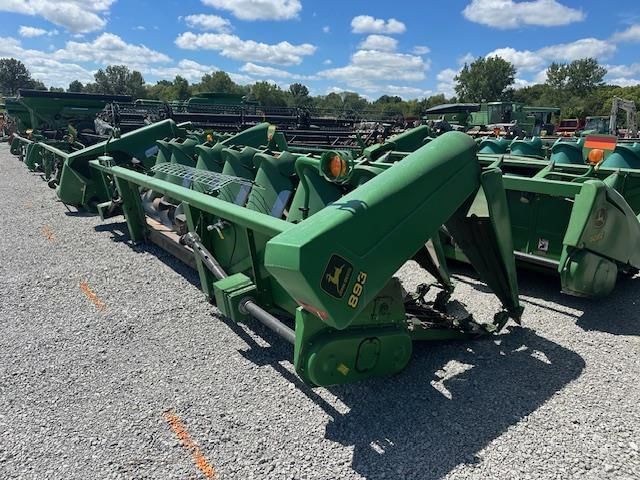 1998 John Deere 893 Equipment Image0