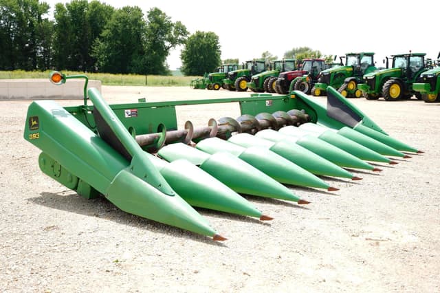 Image of John Deere 893 equipment image 1