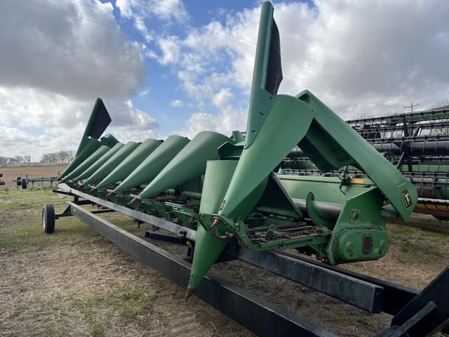 Image of John Deere 894 equipment image 1