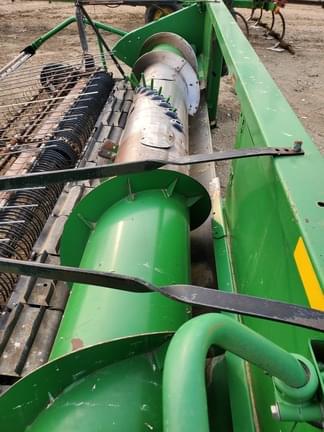 Image of John Deere 914 equipment image 2