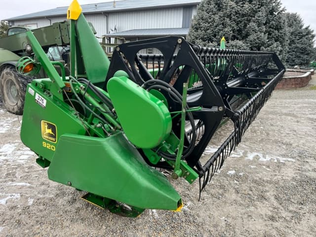 Image of John Deere 920 equipment image 3
