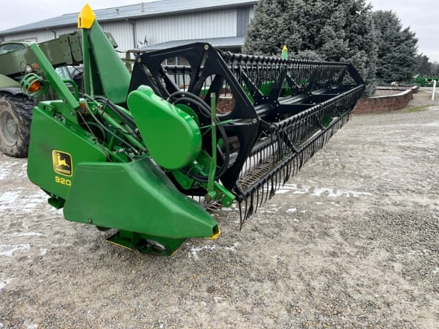Image of John Deere 920 equipment image 4
