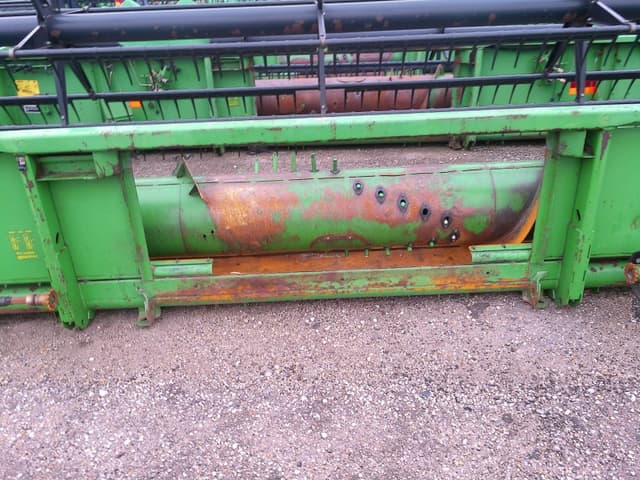 Image of John Deere 920 equipment image 2