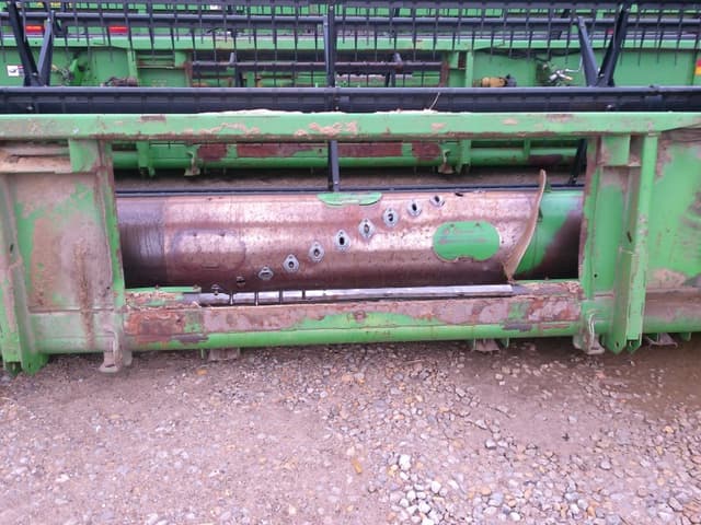 Image of John Deere 920F equipment image 2