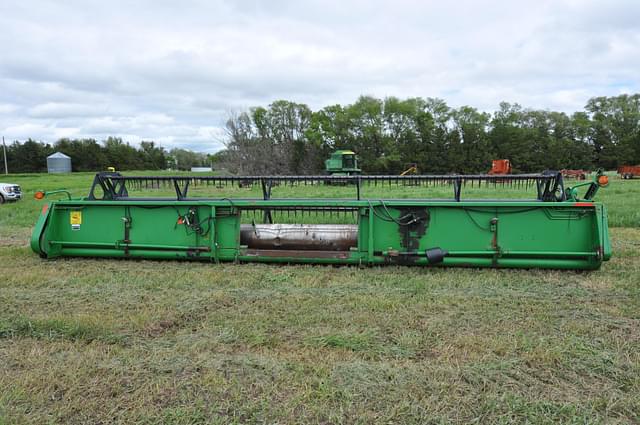 Image of John Deere 925 equipment image 3