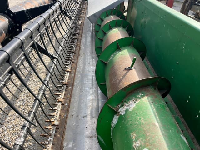 Image of John Deere 925F equipment image 1