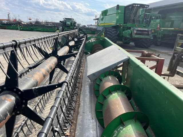 Image of John Deere 925F equipment image 2