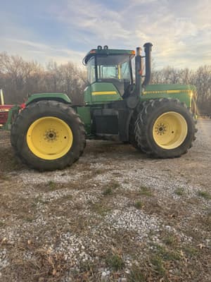 1998 John Deere 9300 Image