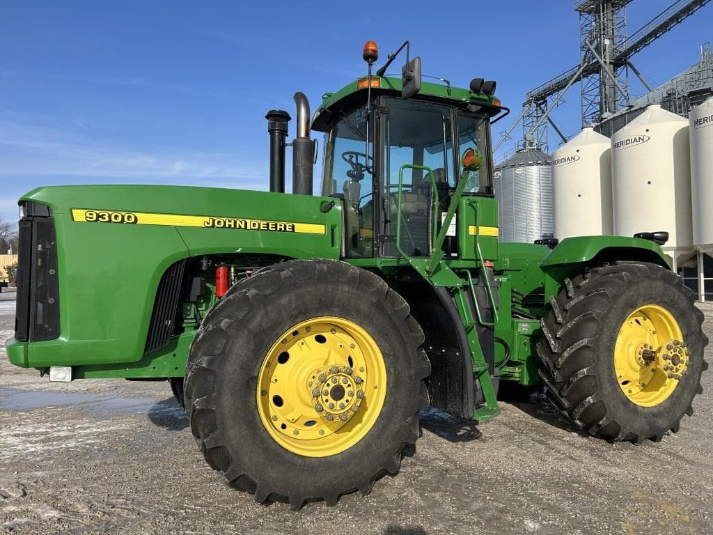 Image of John Deere 9300 Primary image
