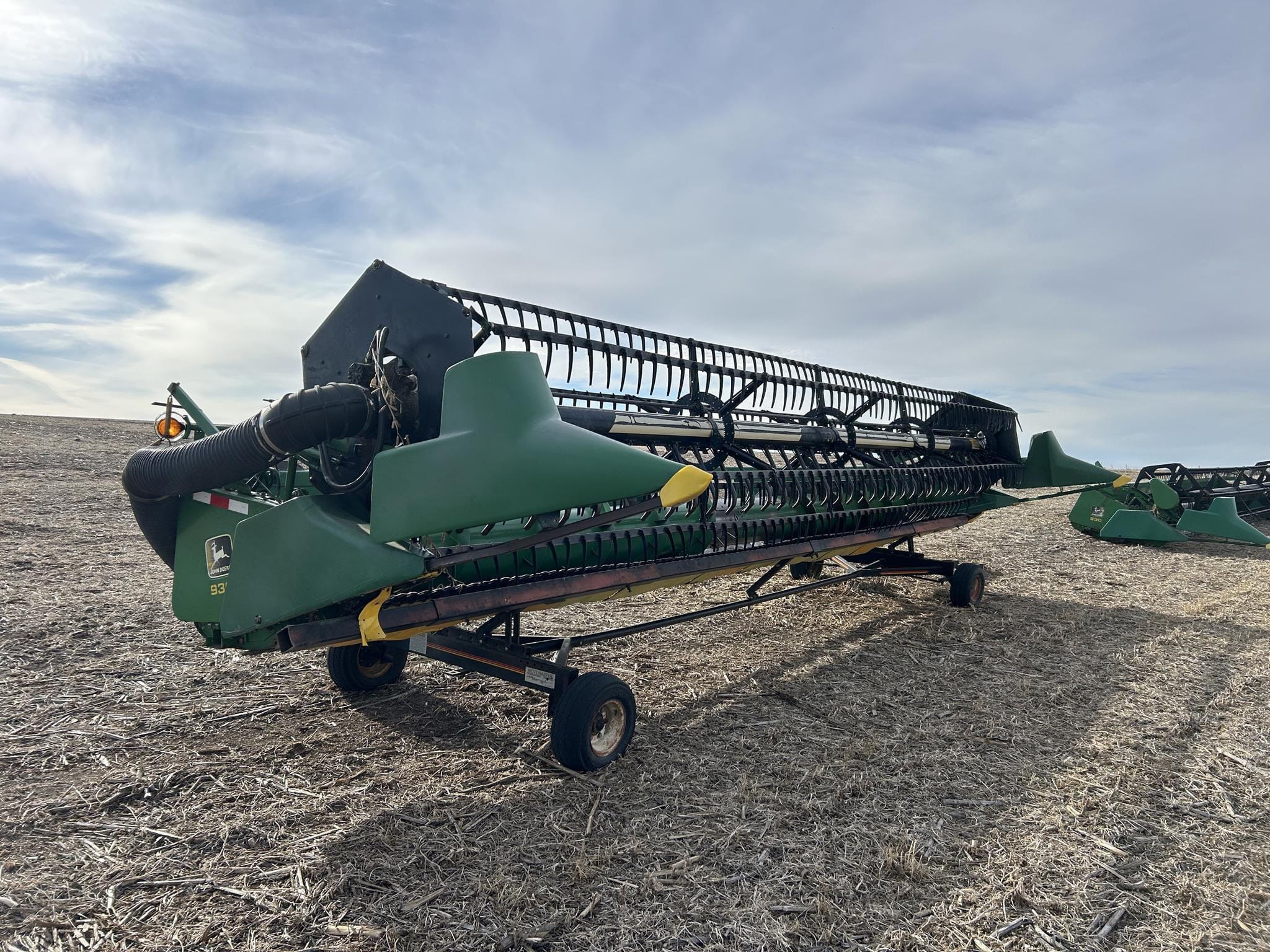 1998 John Deere 930F Equipment Image0