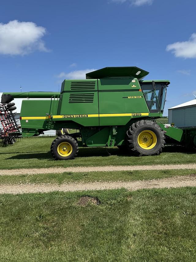 Image of John Deere 9510 equipment image 4