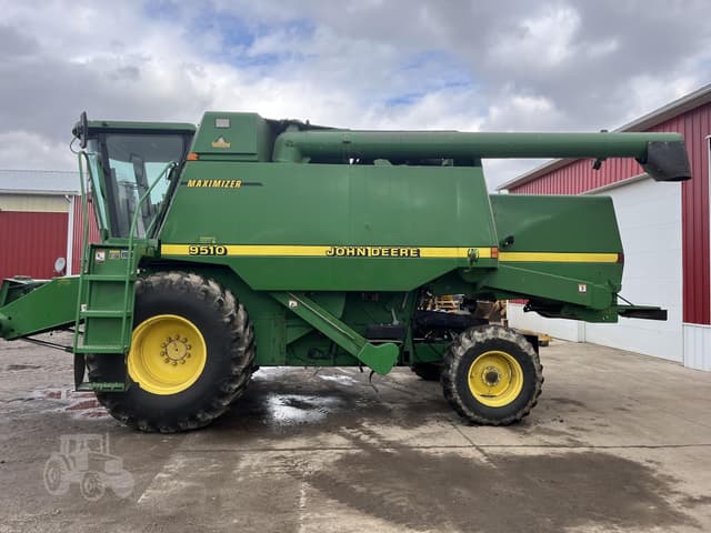 Image of John Deere 9510 equipment image 2