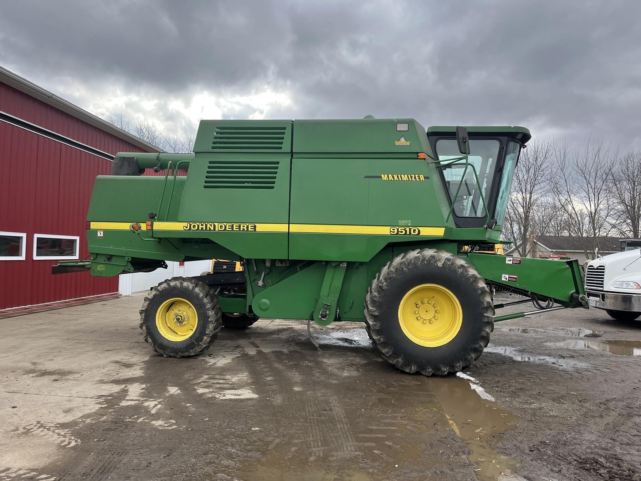 1998 John Deere 9510 Equipment Image0
