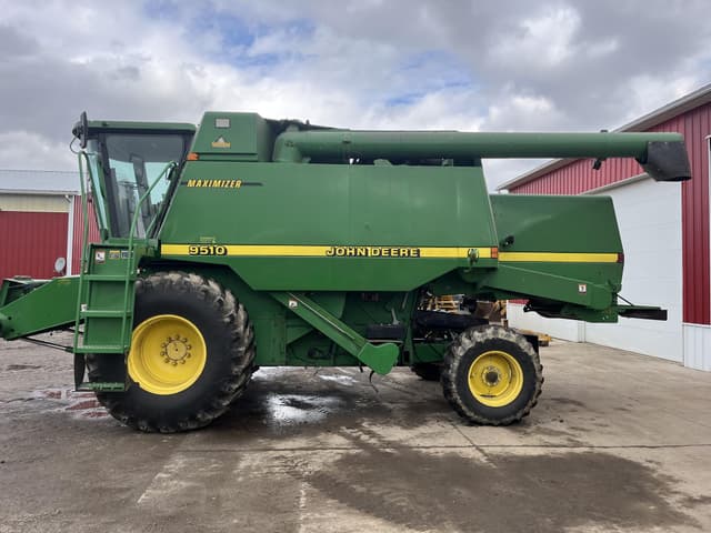 Image of John Deere 9510 equipment image 2