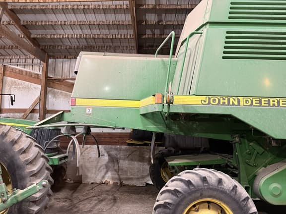 Image of John Deere 9510 equipment image 2