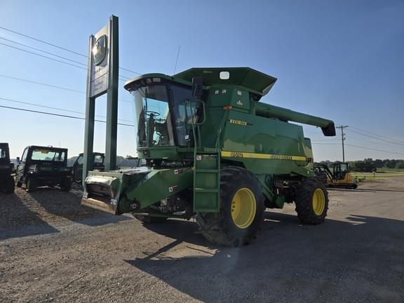 Image of John Deere 9510 equipment image 1