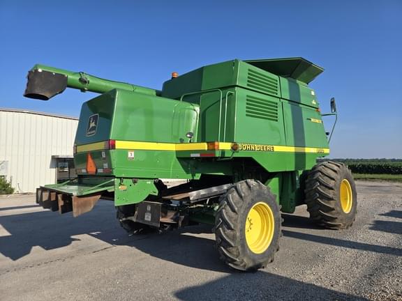 Image of John Deere 9510 equipment image 4