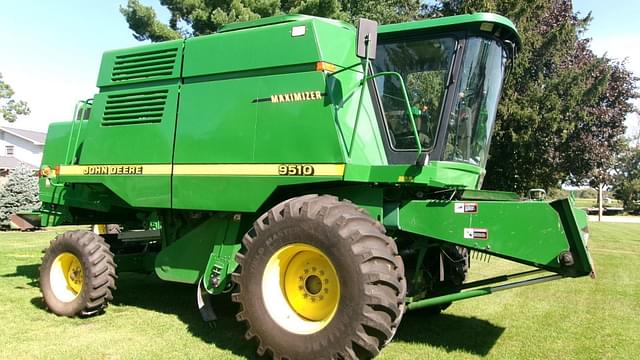 Image of John Deere 9510 equipment image 1