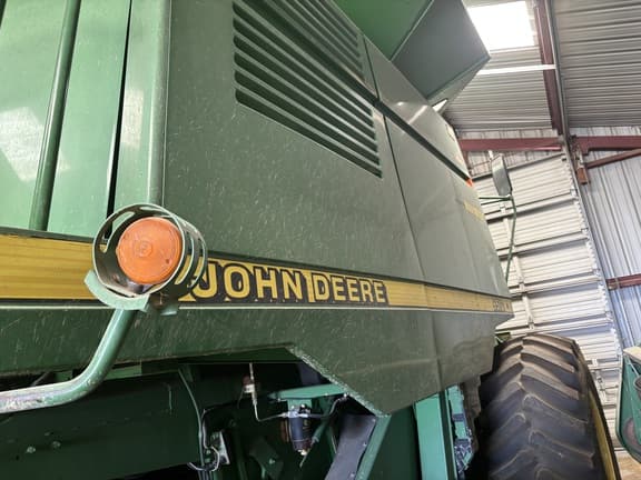 Image of John Deere 9510 equipment image 2