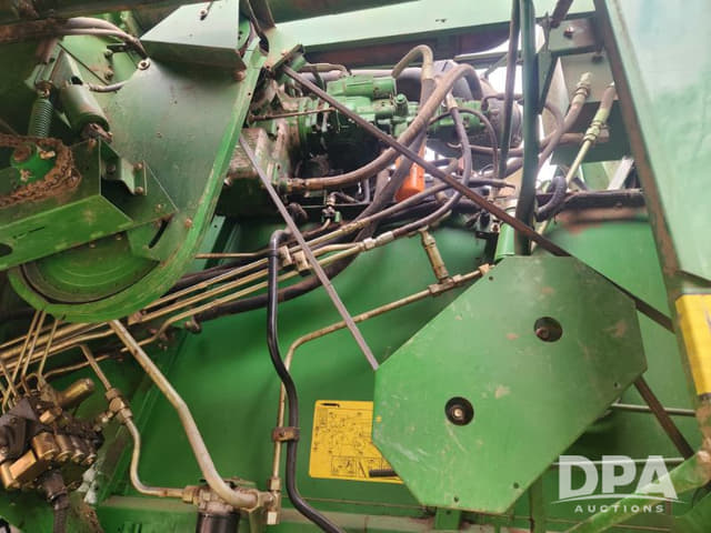 Image of John Deere 9510 equipment image 3