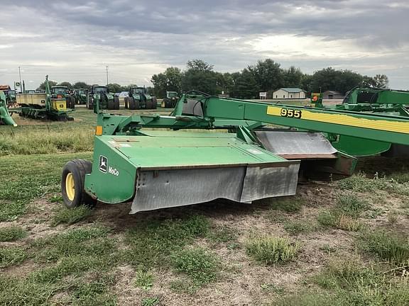 Image of John Deere 955 equipment image 1