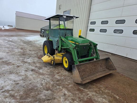 Image of John Deere 955 equipment image 4