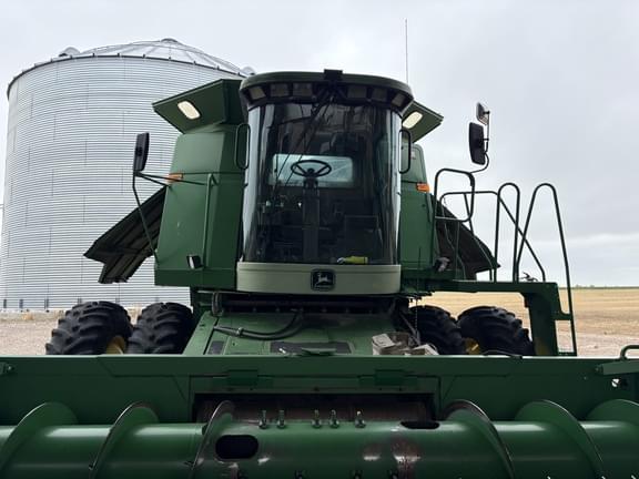 Image of John Deere 9610 equipment image 1