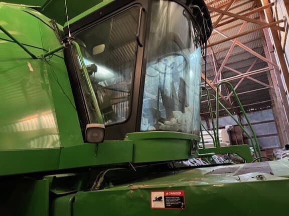 Image of John Deere 9610 equipment image 2