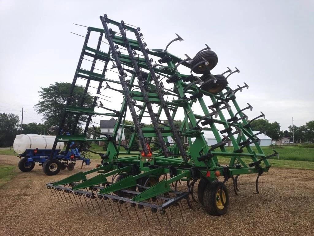1998 John Deere 980 Equipment Image0