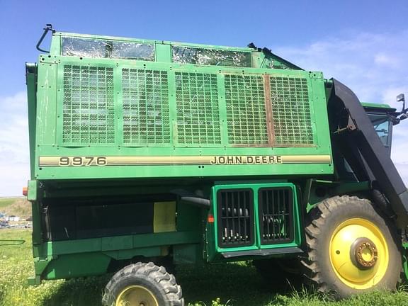 Image of John Deere 9976 equipment image 3