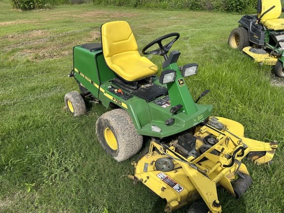 Image of John Deere F725 equipment image 3
