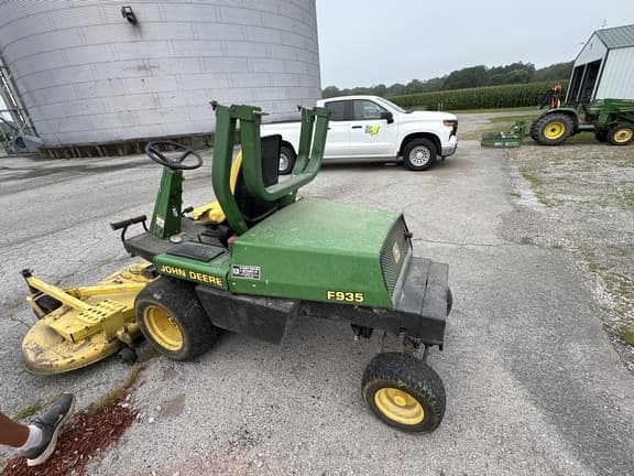 Image of John Deere F935 equipment image 2